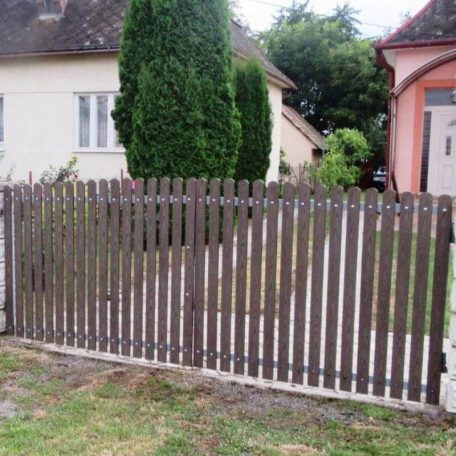 WPC kerítés elem barna fa mintázat 1800mm